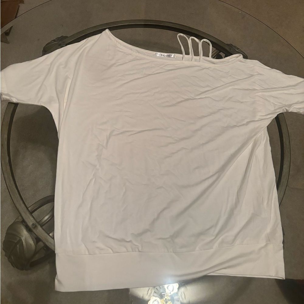 Cbrand White Off shoulder detailed top